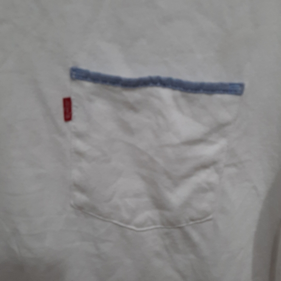 Levis tee - Picture 2 of 4